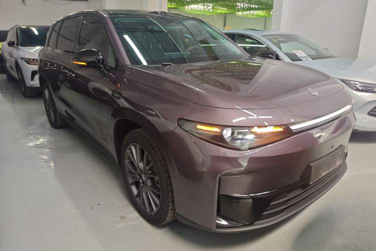 Used Leapmotor C10 2026 605 LiDAR Version Front Right 45 Deg