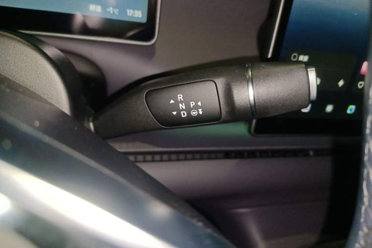 Used Leapmotor C10 2026 605 LiDAR Version Gear Lever