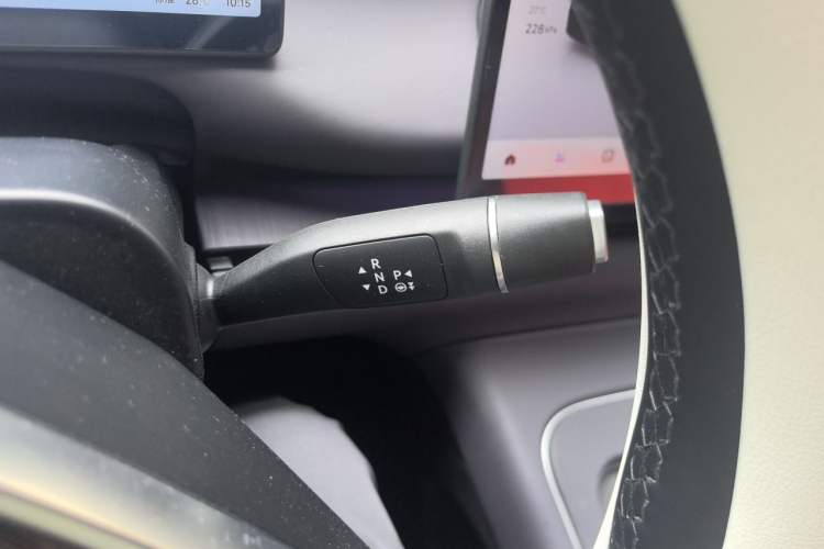 Used Leapmotor C10 2026 605 LiDAR Version Gear Lever
