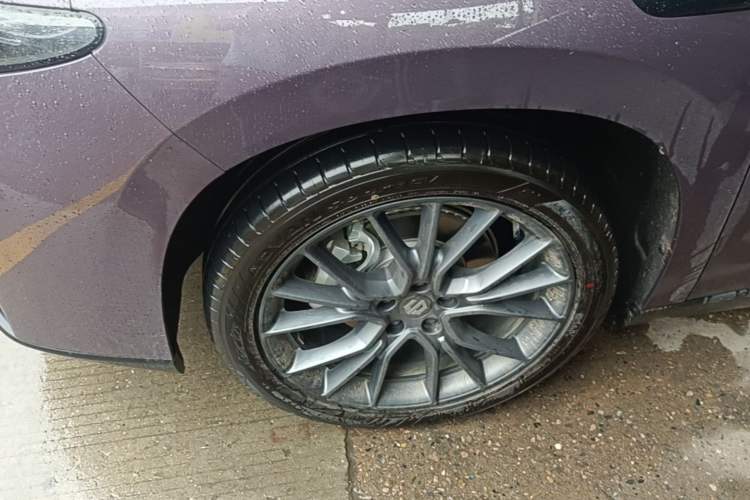 Used Leapmotor C10 2026 530 Comfort Edition Left Front Wheel Hub