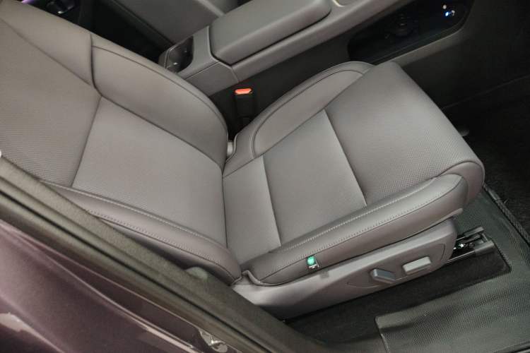 Used Leapmotor C10 2026 605 Enjoyment Edition Right Front Seat