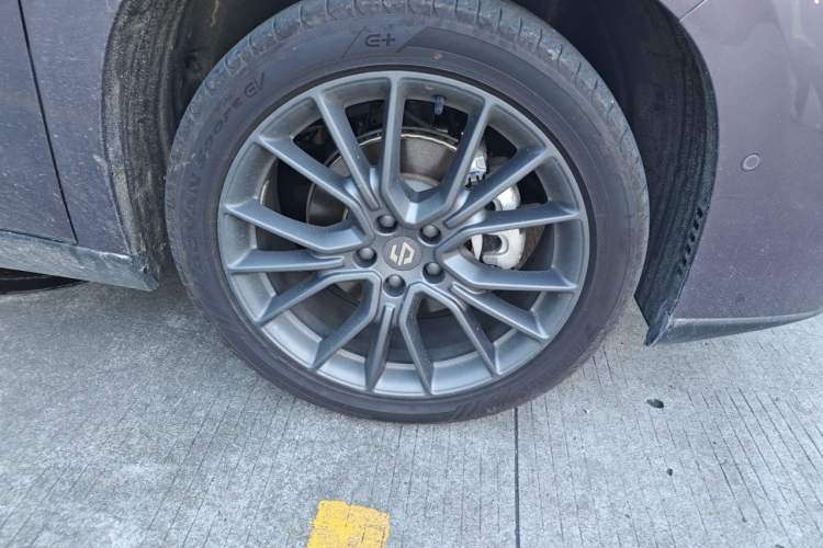 Used Leapmotor C10 2026 210 LiDAR Version Right Front Wheel Hub