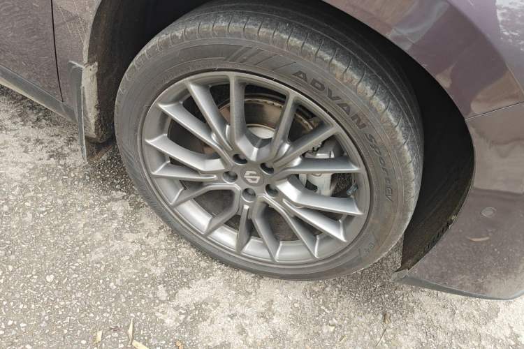 Used Leapmotor C10 2026 605 Enjoyment Edition Right Front Wheel Hub