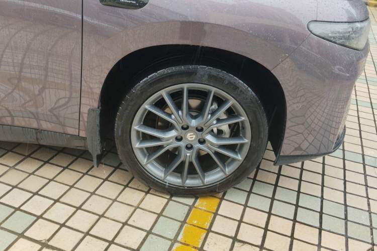 Used Leapmotor C10 2026 210 Joyful Edition Right Front Wheel Hub