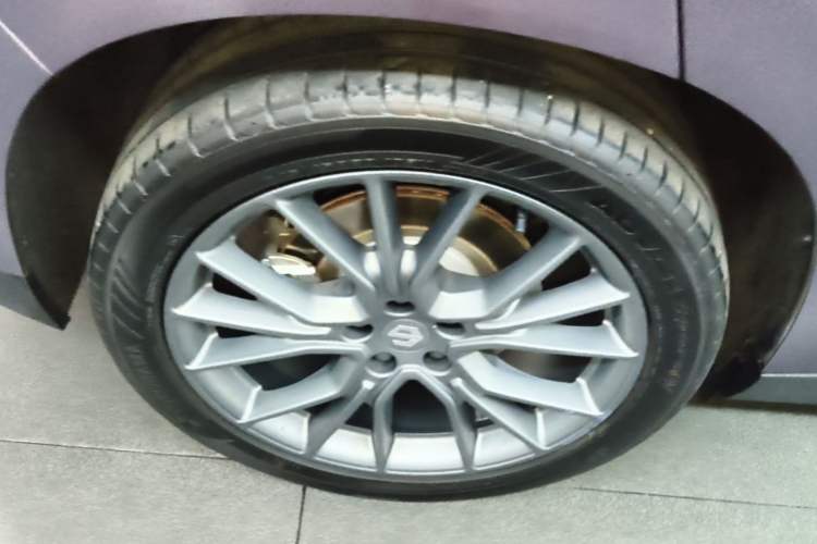 Used Leapmotor C10 2026 605 Enjoyment Edition Right Rear Wheel Hub