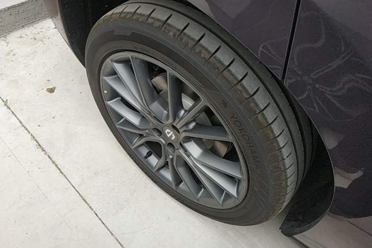 Used Leapmotor C10 2026 210 Joyful Edition Right Rear Wheel Hub