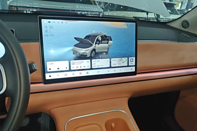 Used Leapmotor C10 2026 605 LiDAR Version Audio And AC Panel