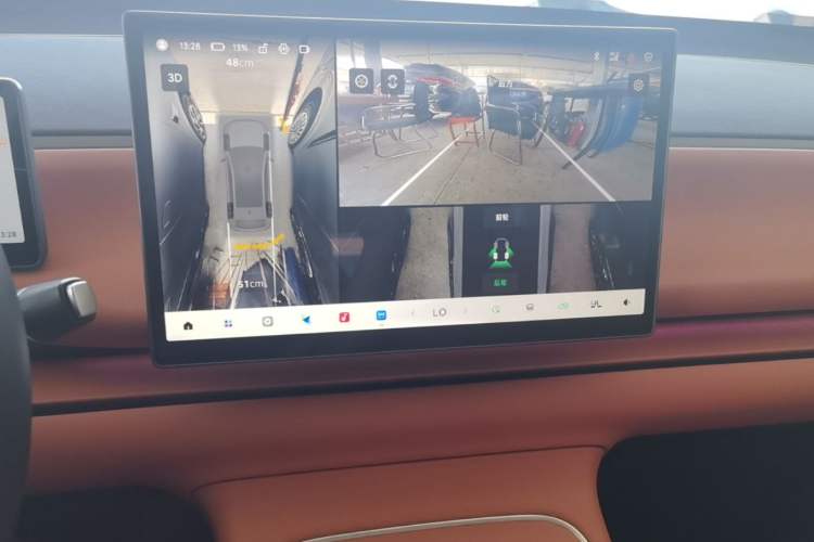 Used Leapmotor C10 2026 605 LiDAR Version Audio And AC Panel