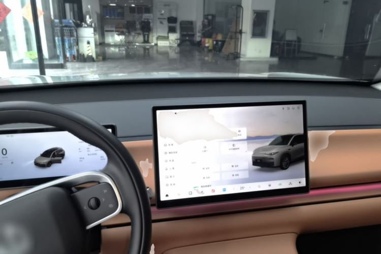 Used Leapmotor C10 2026 605 LiDAR Version Center Console