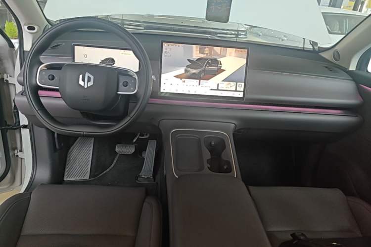 Used Leapmotor C10 2026 605 LiDAR Version Center Console