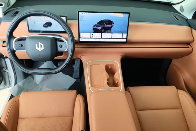 Used Leapmotor C10 2026 605 LiDAR Version Center Console