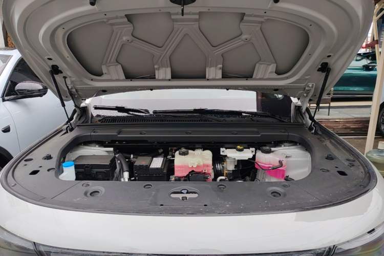 Used Leapmotor C10 2026 605 LiDAR Version Engine Bay