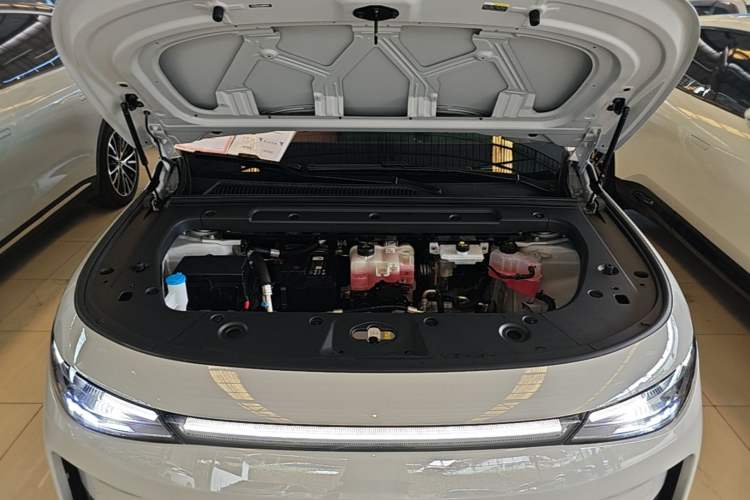 Used Leapmotor C10 2026 605 LiDAR Version Engine Bay