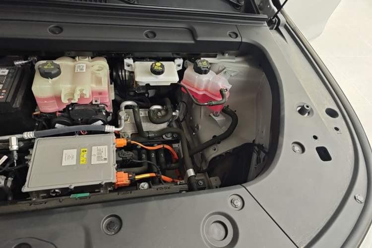 Used Leapmotor C10 2026 605 LiDAR Version Engine Bay Left
