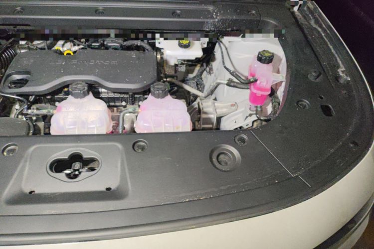 Used Leapmotor C10 2026 210 LiDAR Version Engine Bay Left