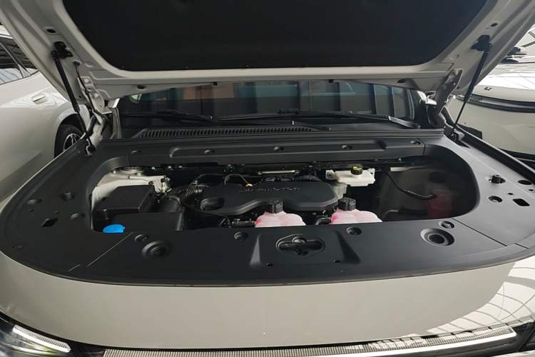 Used Leapmotor C10 2026 210 LiDAR Version Engine Bay