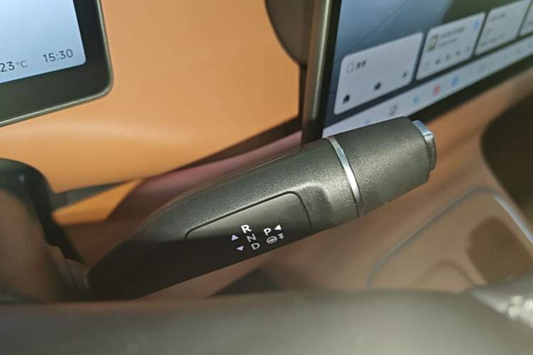 Used Leapmotor C10 2026 605 LiDAR Version Gear Lever
