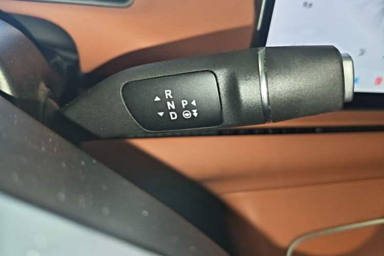 Used Leapmotor C10 2026 605 LiDAR Version Gear Lever