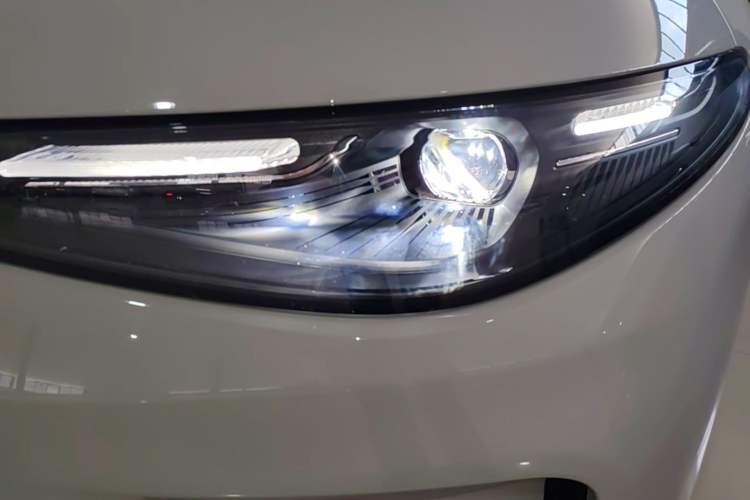 Used Leapmotor C10 2026 605 LiDAR Version Left Front Headlight