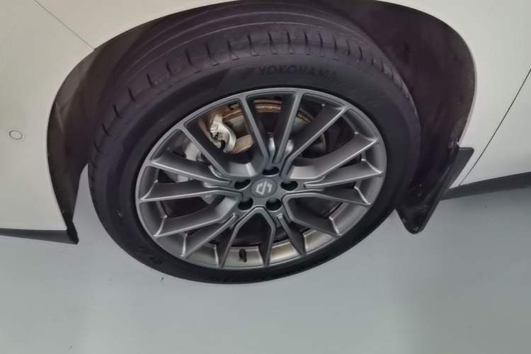 Used Leapmotor C10 2026 605 LiDAR Version Left Front Wheel Hub