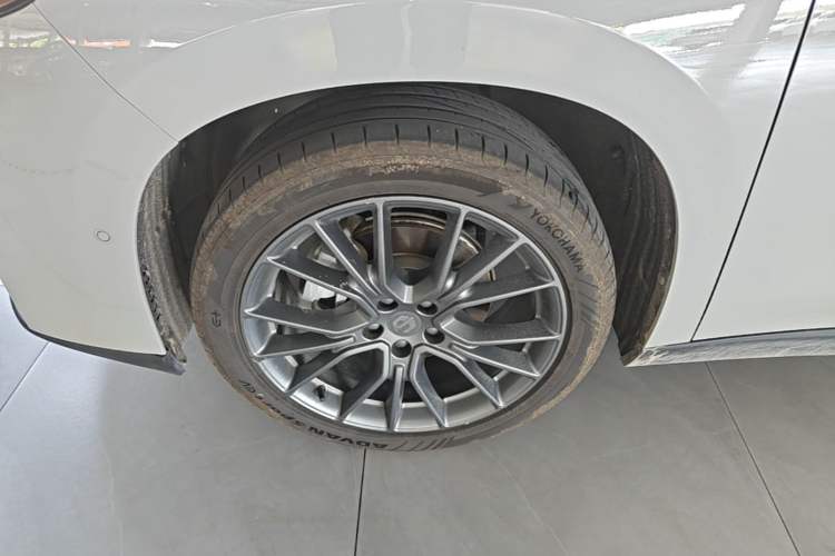 Used Leapmotor C10 2026 605 LiDAR Version Left Front Wheel Hub
