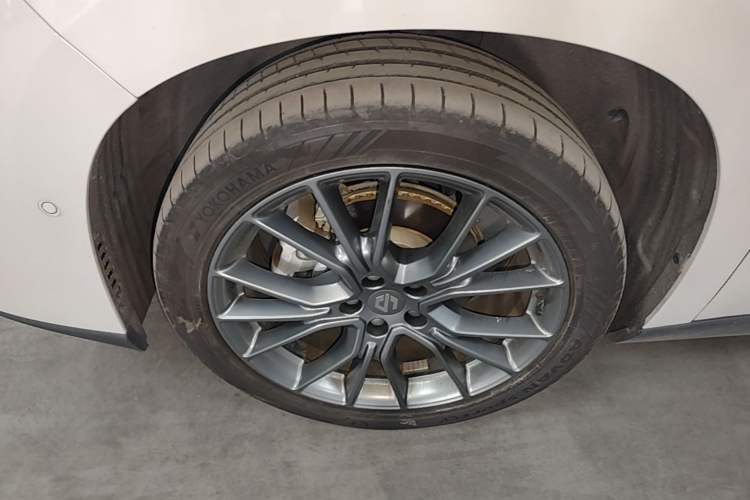 Used Leapmotor C10 2026 605 LiDAR Version Left Front Wheel Hub
