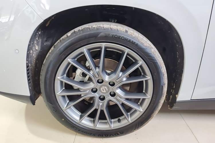 Used Leapmotor C10 2026 605 LiDAR Version Left Front Wheel Hub