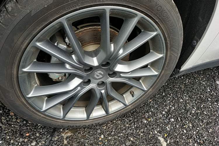 Used Leapmotor C10 2026 210 LiDAR Version Left Front Wheel Hub