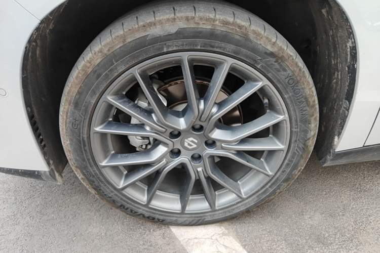Used Leapmotor C10 2026 605 LiDAR Version Left Front Wheel Hub