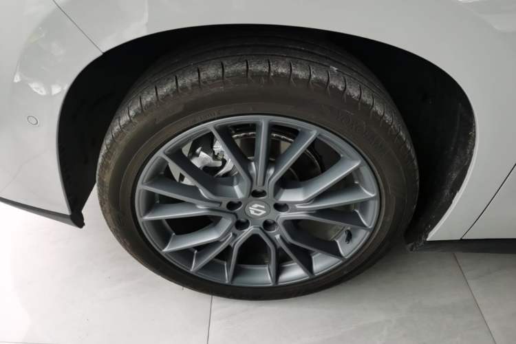 Used Leapmotor C10 2026 605 LiDAR Version Left Front Wheel Hub