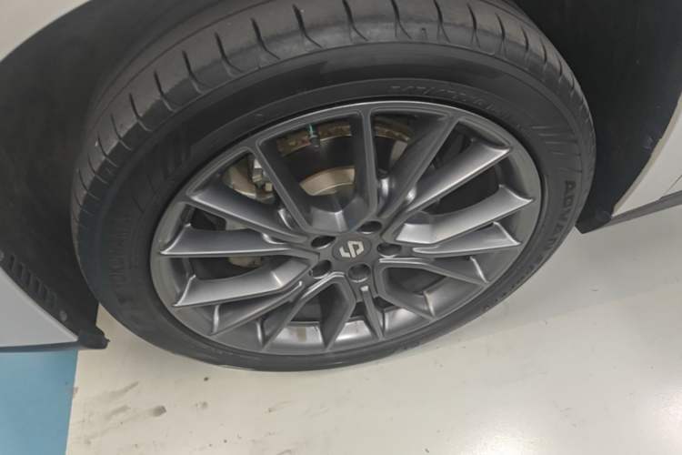 Used Leapmotor C10 2026 605 LiDAR Version Left Front Wheel Hub