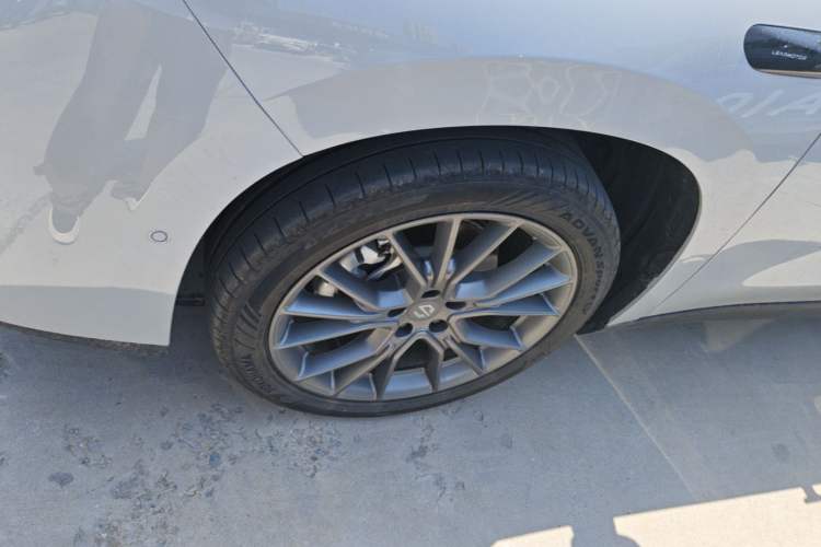 Used Leapmotor C10 2026 605 LiDAR Version Left Front Wheel Hub
