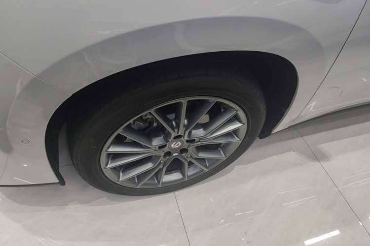 Used Leapmotor C10 2026 605 LiDAR Version Left Front Wheel Hub