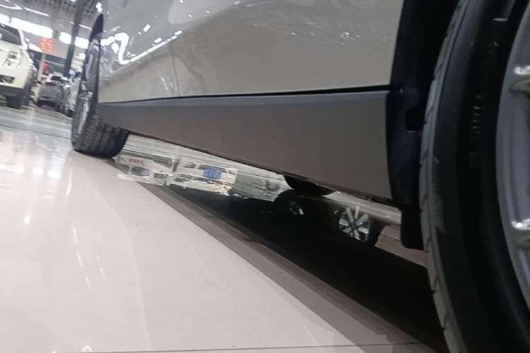 Used Leapmotor C10 2026 605 LiDAR Version Left Side Sill