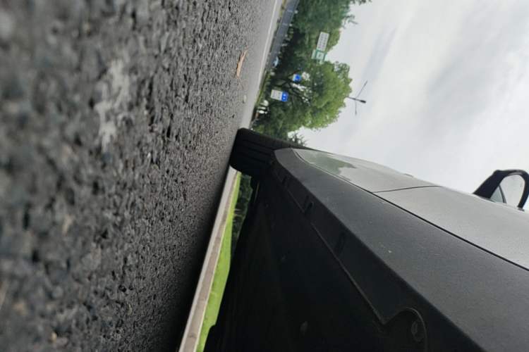 Used Leapmotor C10 2026 605 LiDAR Version Left Side Sill
