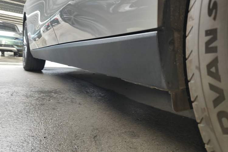 Used Leapmotor C10 2026 605 LiDAR Version Left Side Sill