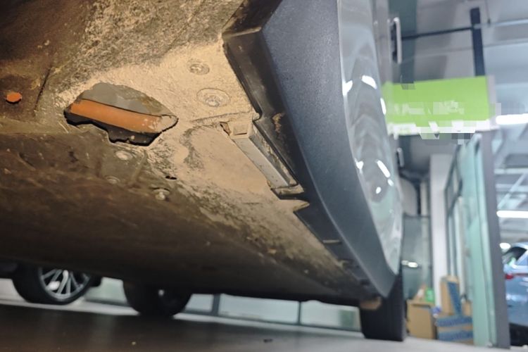 Used Leapmotor C10 2026 605 LiDAR Version Left Side Sill