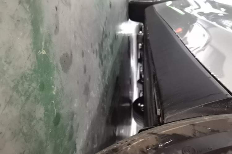 Used Leapmotor C10 2026 605 LiDAR Version Left Side Sill