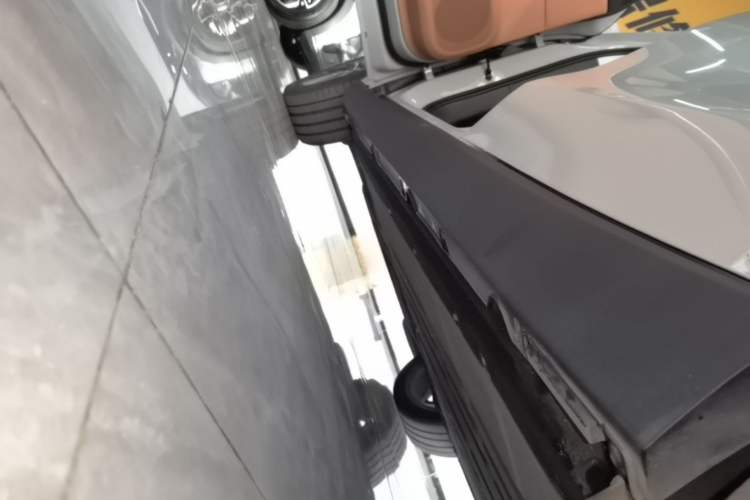 Used Leapmotor C10 2026 605 LiDAR Version Left Side Sill