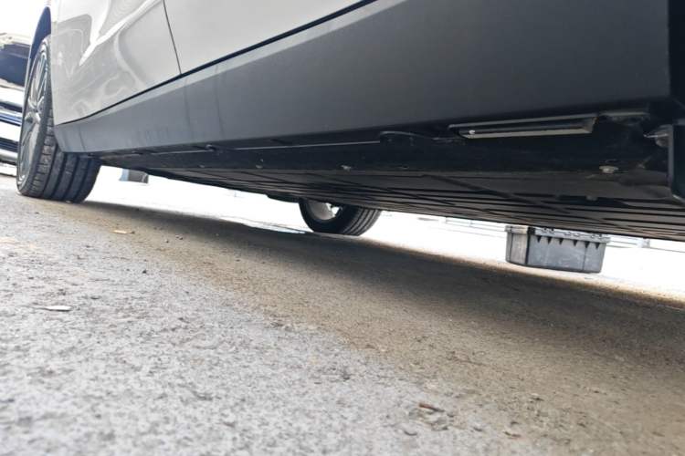 Used Leapmotor C10 2026 605 LiDAR Version Left Side Sill