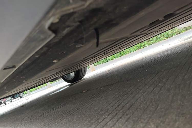 Used Leapmotor C10 2026 605 LiDAR Version Left Side Sill