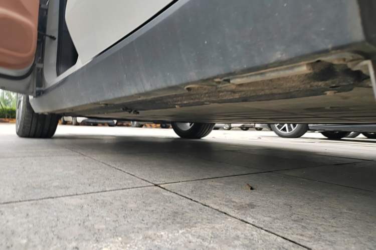 Used Leapmotor C10 2026 605 LiDAR Version Left Side Sill