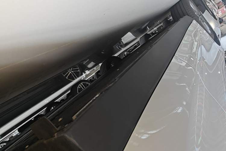 Used Leapmotor C10 2026 605 LiDAR Version Left Side Sill
