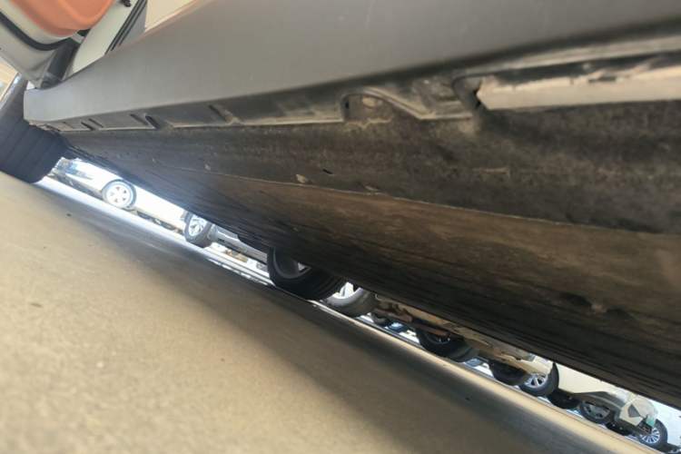 Used Leapmotor C10 2026 605 LiDAR Version Left Side Sill
