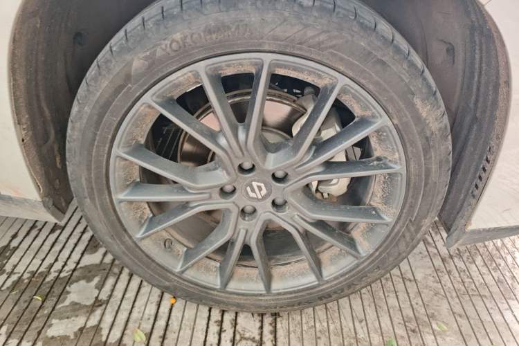 Used Leapmotor C10 2026 605 LiDAR Version Right Front Wheel Hub