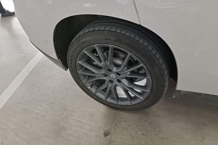 Used Leapmotor C10 2026 605 LiDAR Version Right Rear Wheel Hub