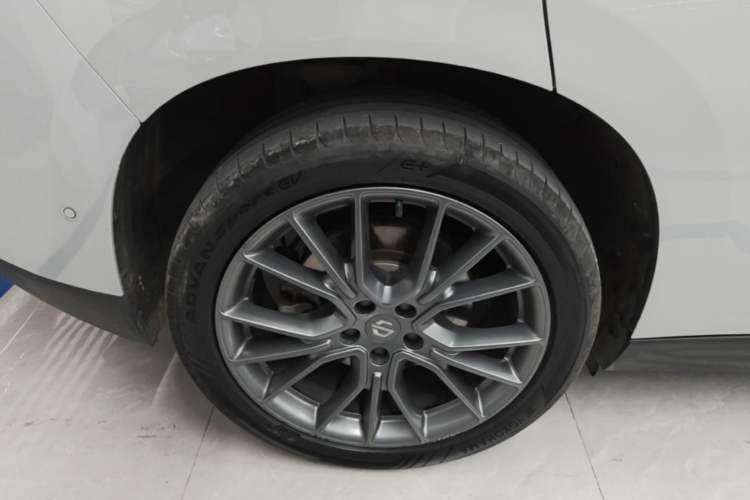 Used Leapmotor C10 2026 605 LiDAR Version Right Rear Wheel Hub