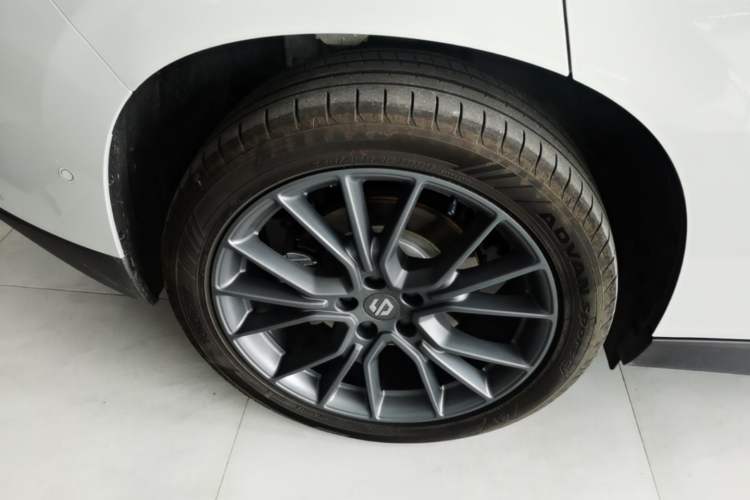 Used Leapmotor C10 2026 605 LiDAR Version Right Rear Wheel Hub