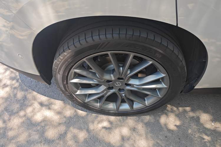 Used Leapmotor C10 2026 605 LiDAR Version Right Rear Wheel Hub
