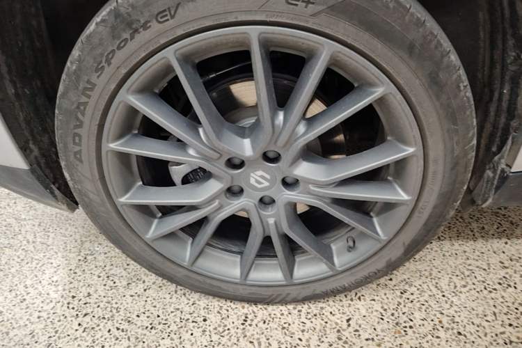 Used Leapmotor C10 2026 605 LiDAR Version Right Rear Wheel Hub
